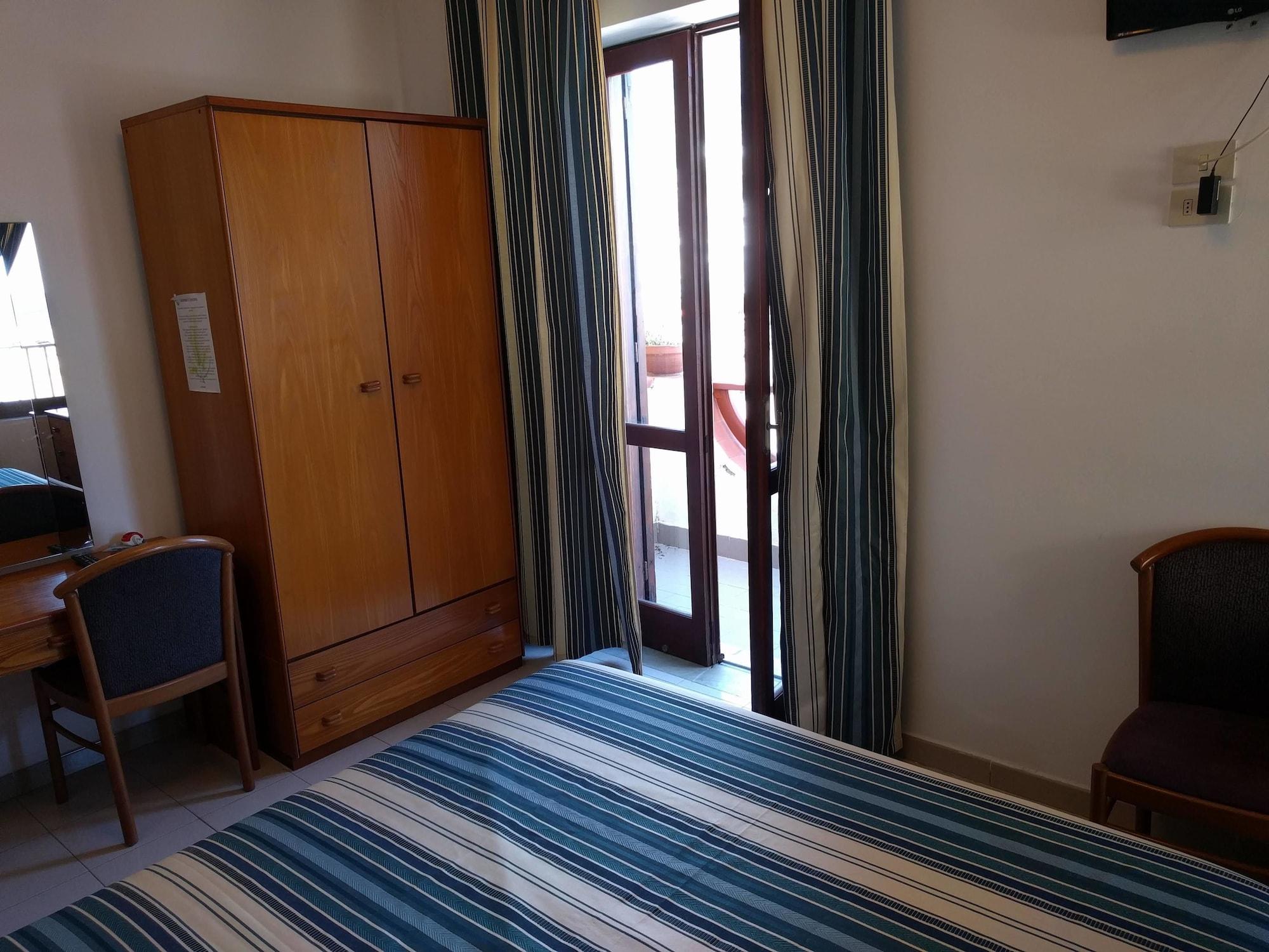 Hotel Conte - S. Angelo Bay Serrara Fontana المظهر الخارجي الصورة